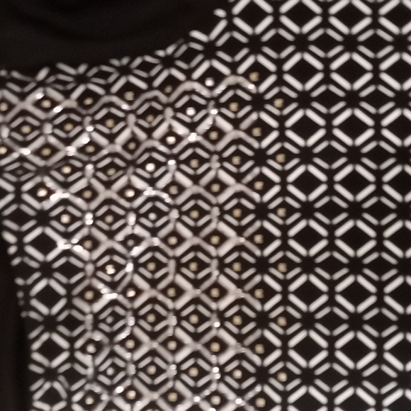 Top - Picture 2 of 8